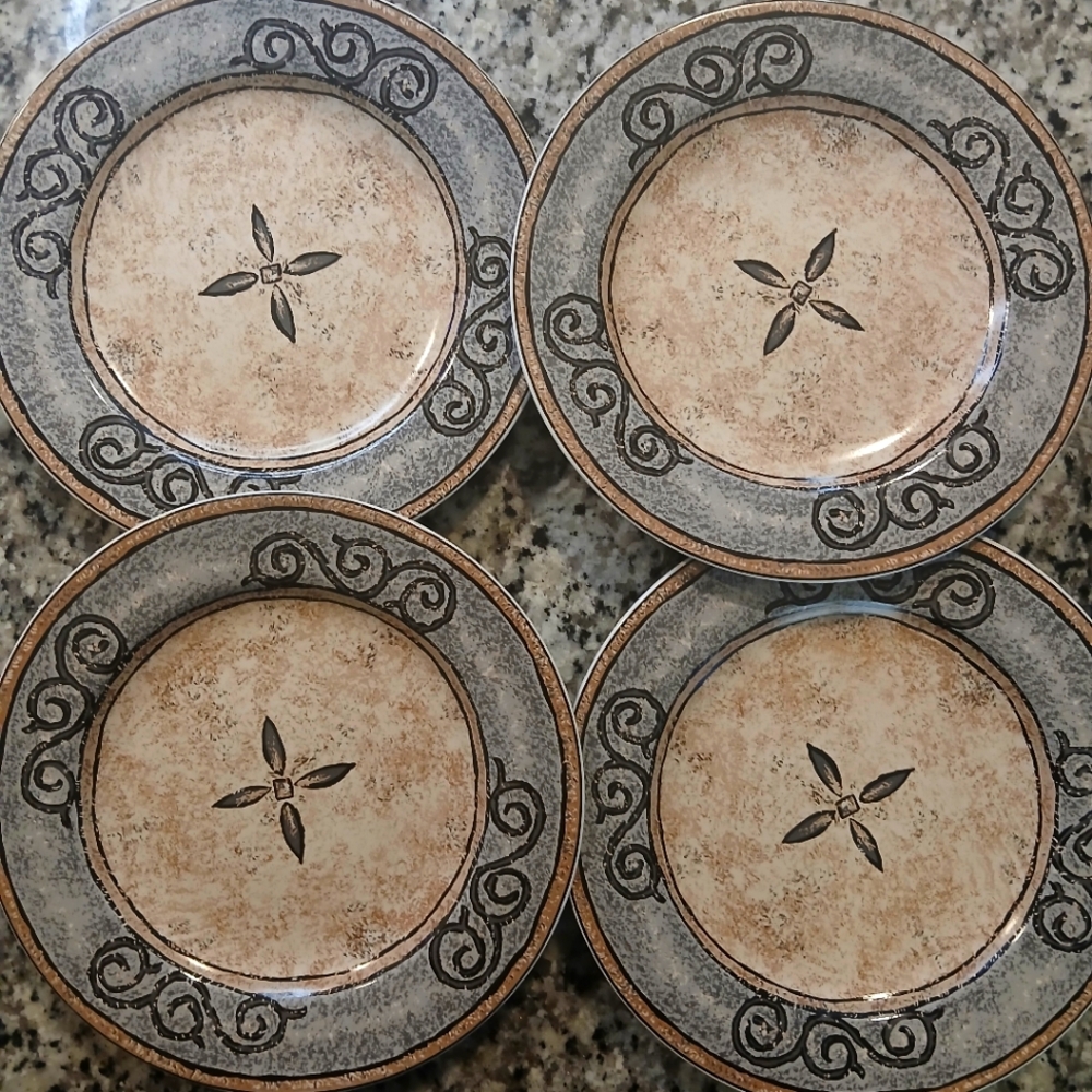 4 Furio Home Indonesia Salad Plates